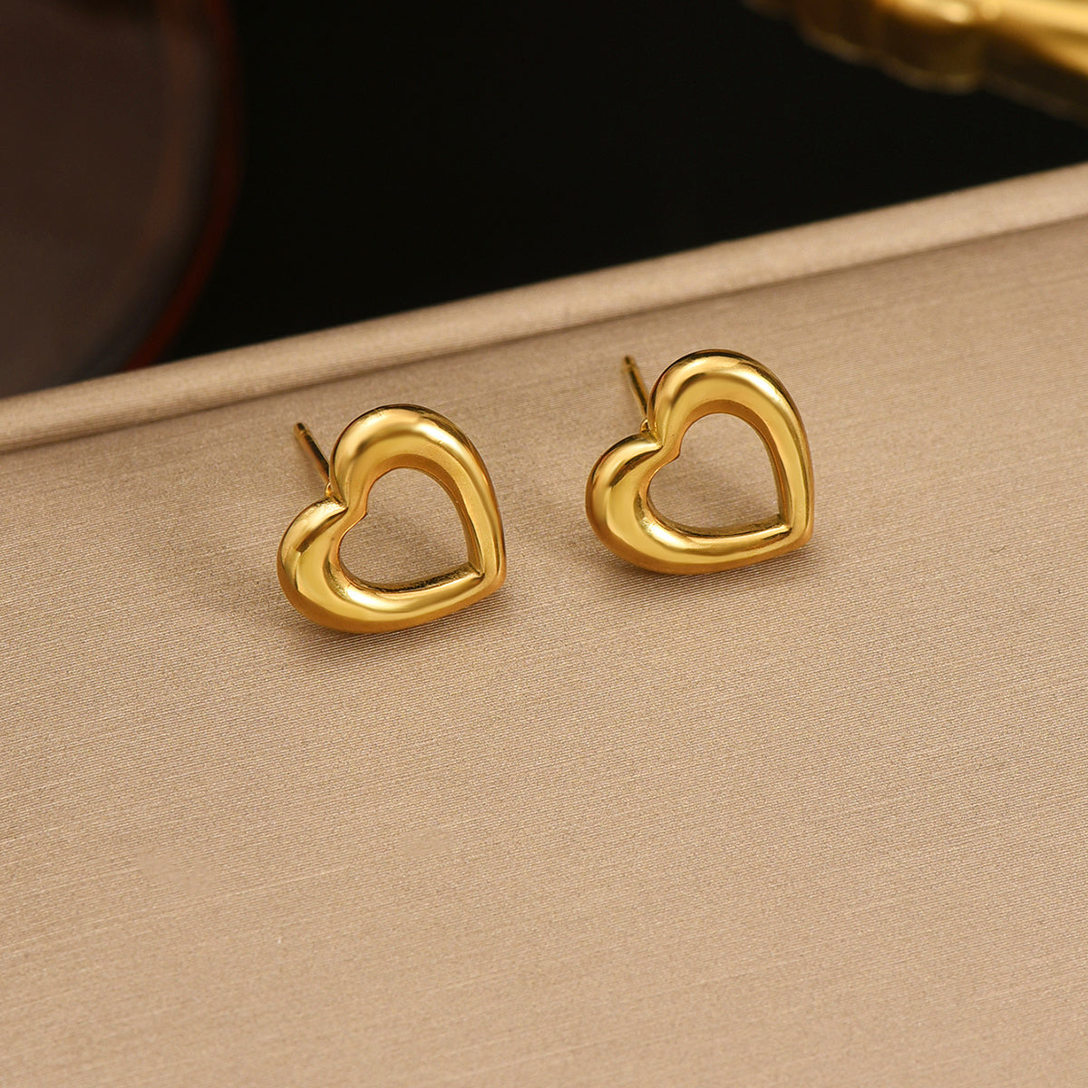 Lara Earrings