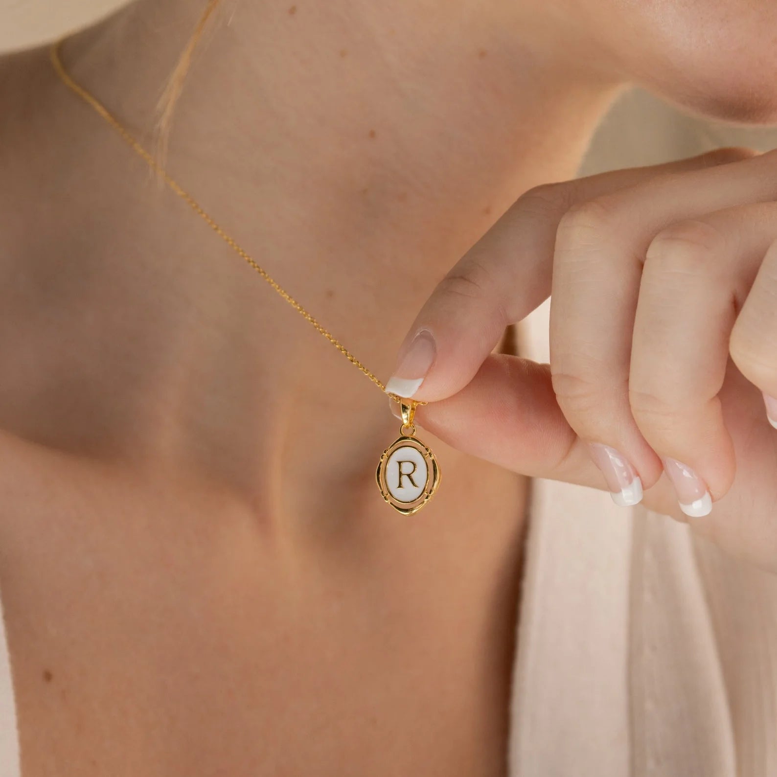 Eclat Letter Pendant Necklace