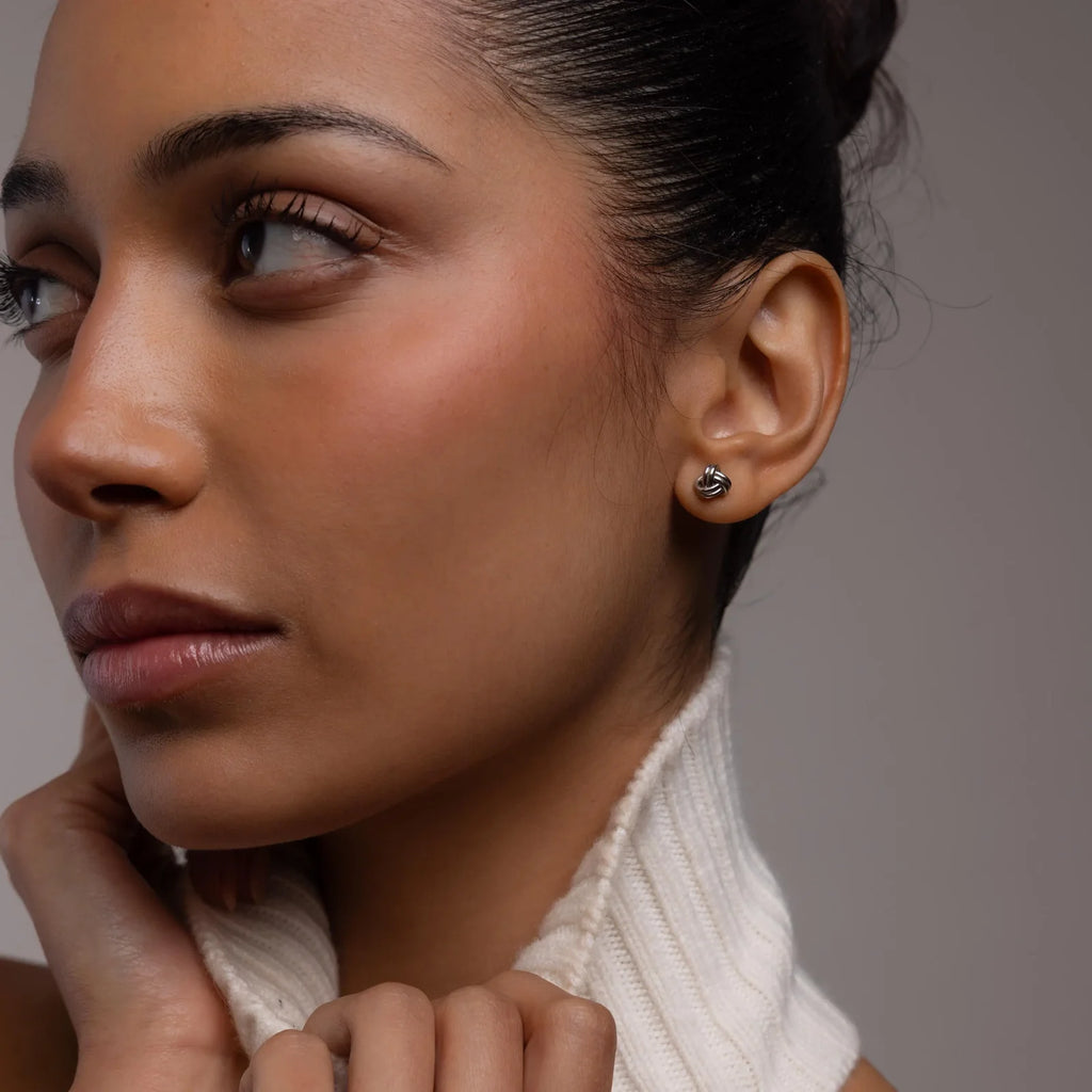 Dolce Nodo Studs