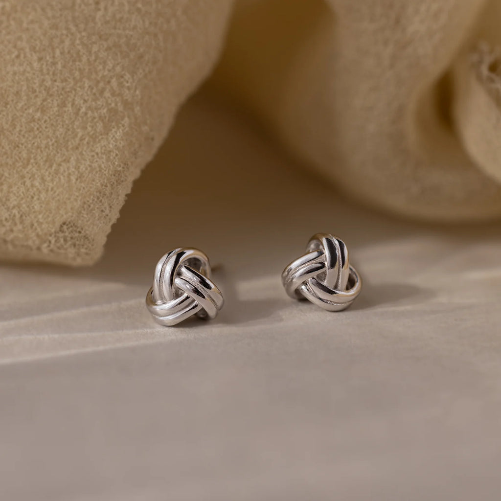Dolce Nodo Studs