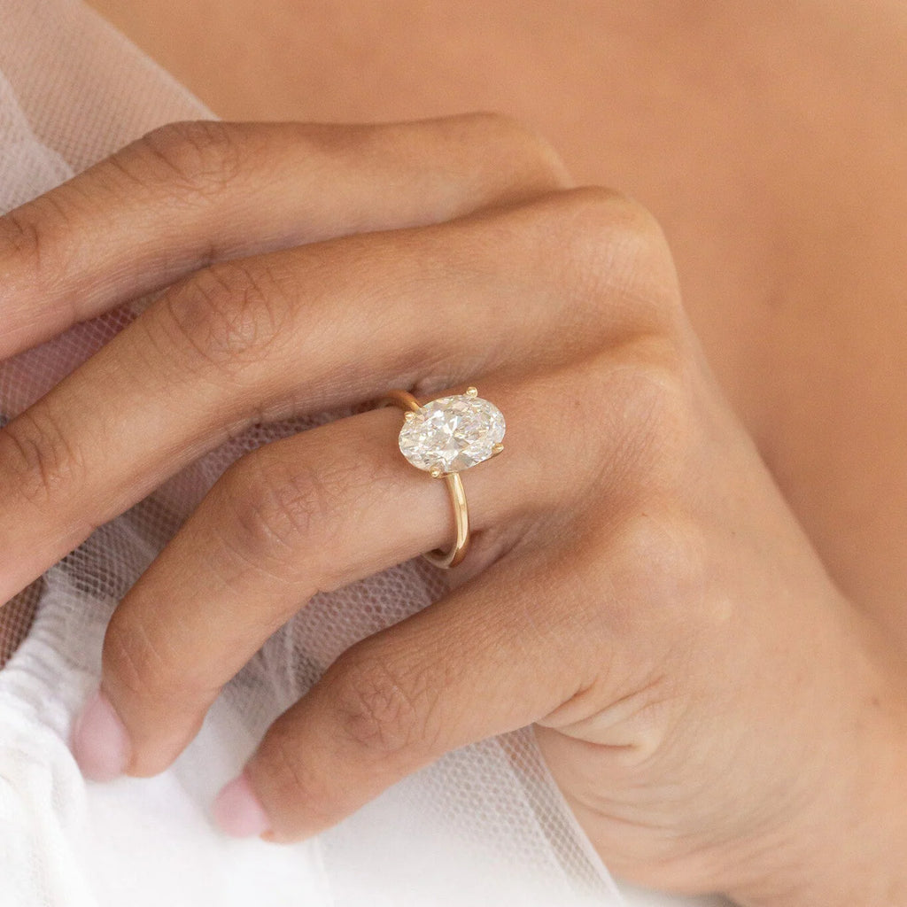 Zafyra Oval Ring