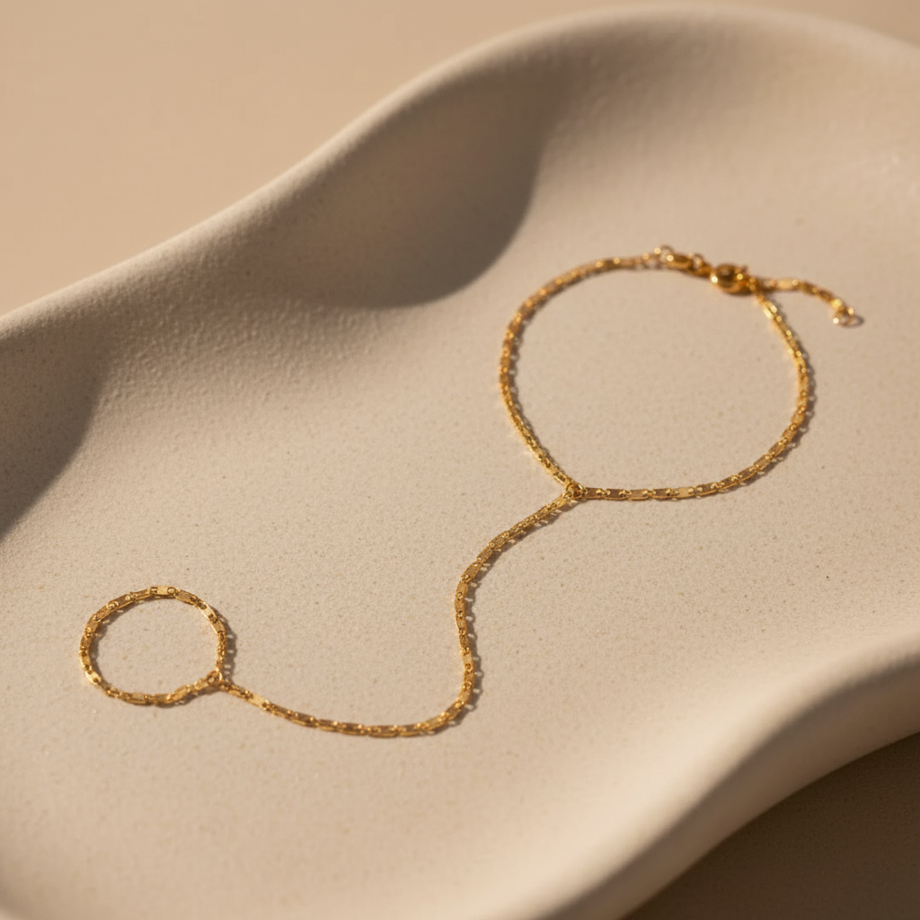 Aluna Hand Chain