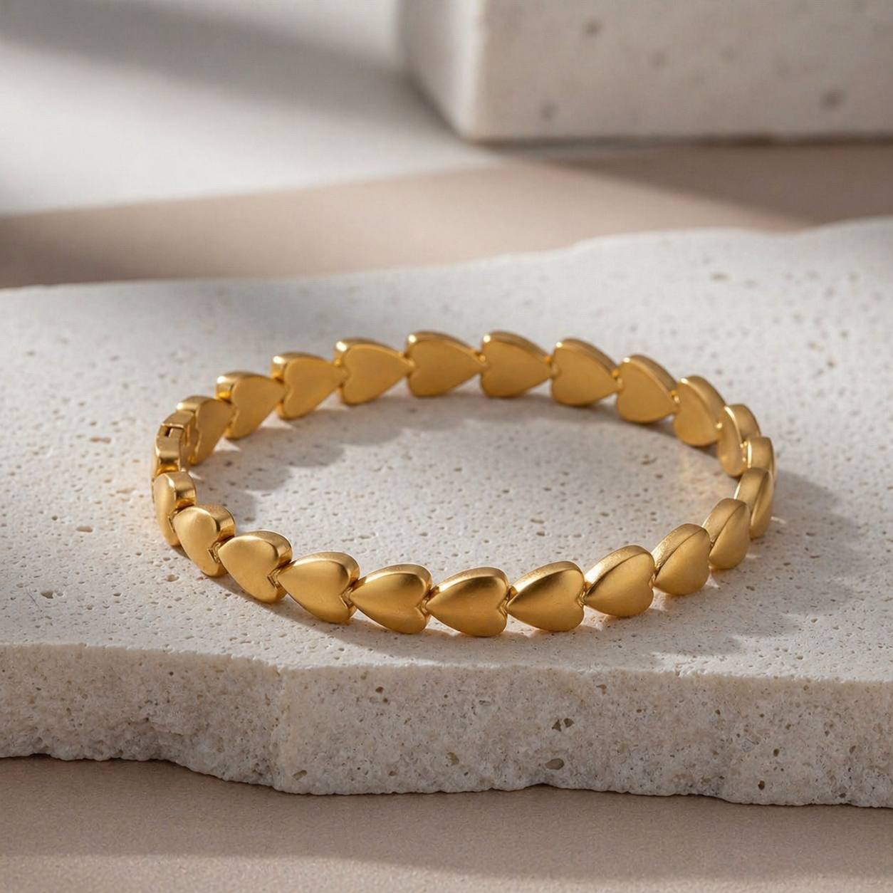 AMORA LINK BRACELET